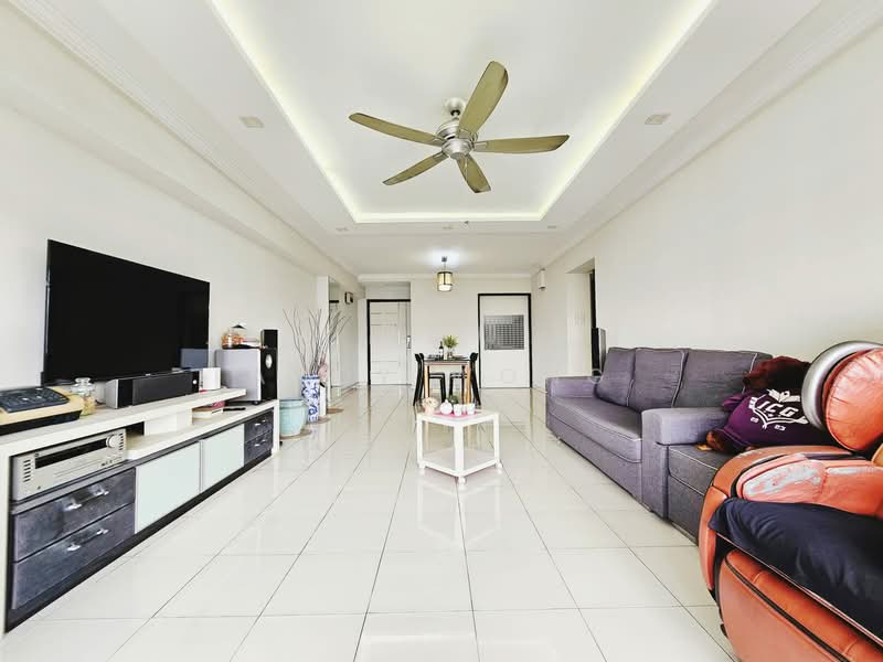 682C Woodlands Drive 73 HDB Flat For Sale at S$ 708,000 | PropertyGuru Singapore - Living Room