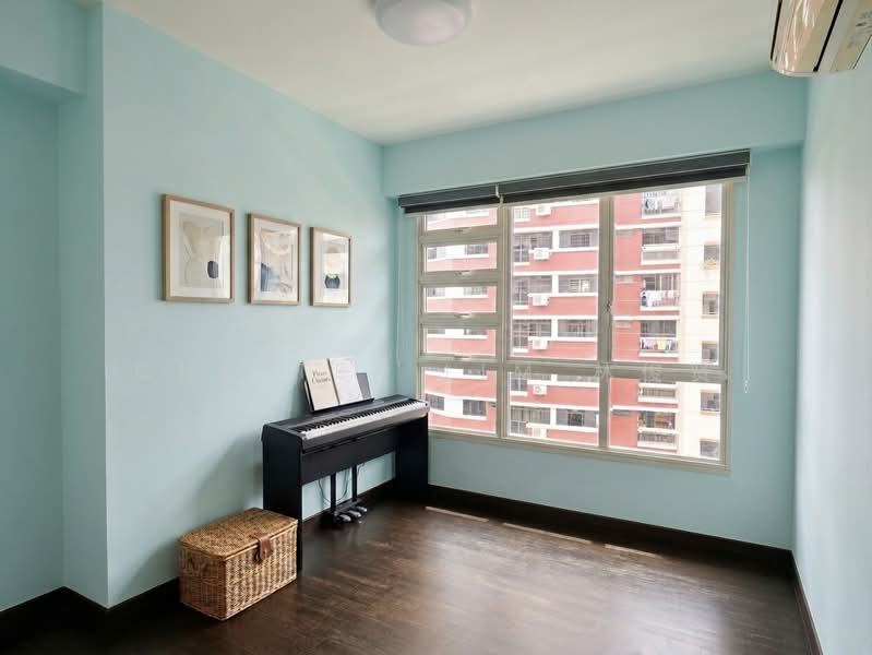 194B Bukit Batok West Avenue 6 HDB Flat For Sale at S$ 760,000 | PropertyGuru Singapore - Common room 1