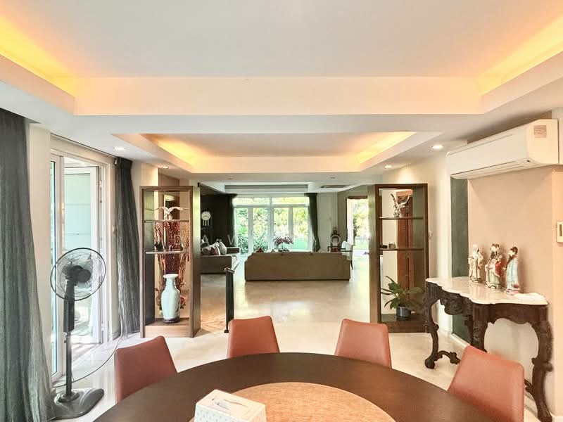 Kheam Hock Road Detached House For Sale at S$ 20,000,000 | PropertyGuru Singapore - Living Room