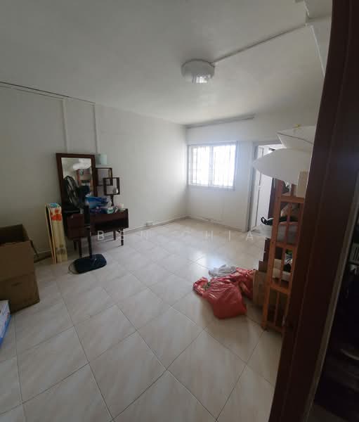 209 Bukit Batok Street 21 HDB Flat For Sale at S$ 650,000 | PropertyGuru Singapore - Interior