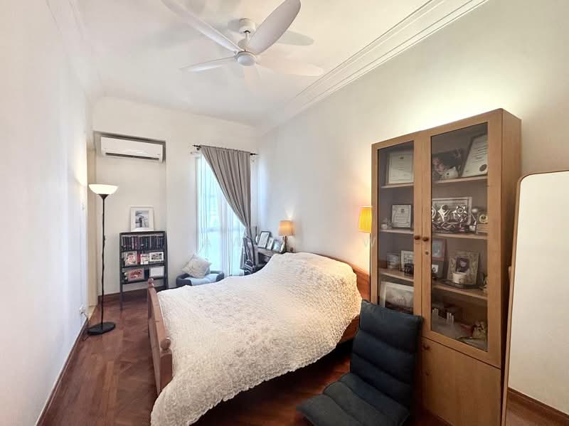 Holland Grove View Semi-Detached House For Sale at S$ 4,800,000 | PropertyGuru Singapore - Bedroom