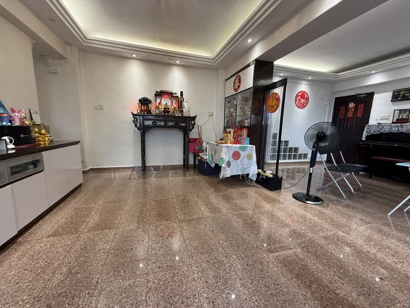 Lakeside Tower Apartment For Sale at S$ 1,990,000 | PropertyGuru Singapore - Living Room