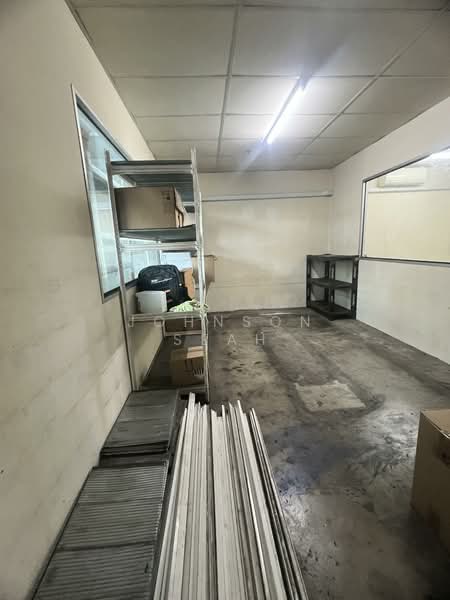 West Connect Building, 10 Buroh Street, 2,819 sqft, Factory / Workshop (B2) For Sale, by Johnson Seah, 500099287 - Interior - CommercialGuru.com.sg