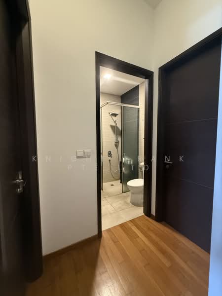 Oxley Edge Condominium For Sale at S$ 2,179,999 | PropertyGuru Singapore - Bathroom
