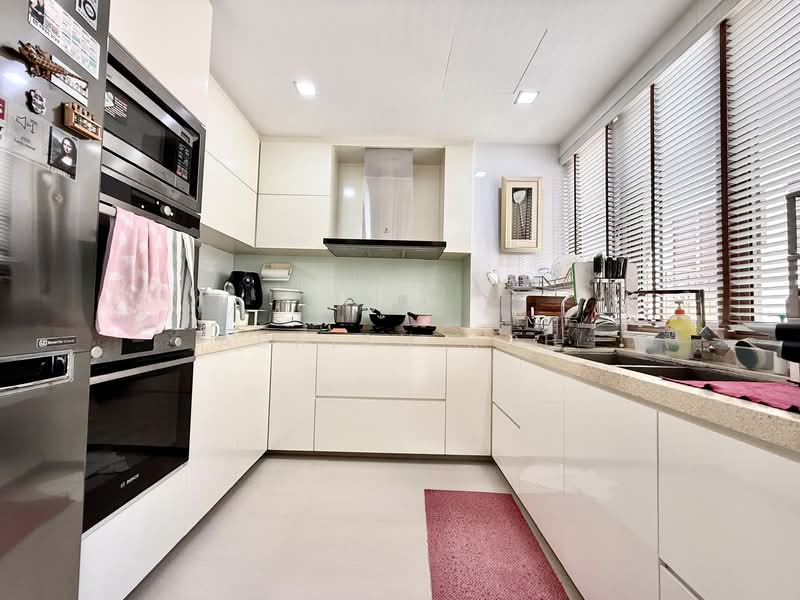 D'Manor Terraced House For Sale at S$ 2,890,000 | PropertyGuru Singapore - Kitchen