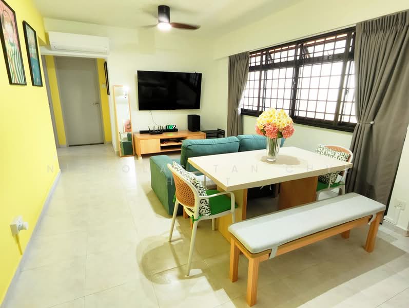 202 Compassvale Drive, 202 Compassvale Drive, Room Rental, 180 sqft, HDB Flat For Rent, by Nicholas Tan Chye Huat, 500099310 - Living Room - PropertyGuru.com.sg