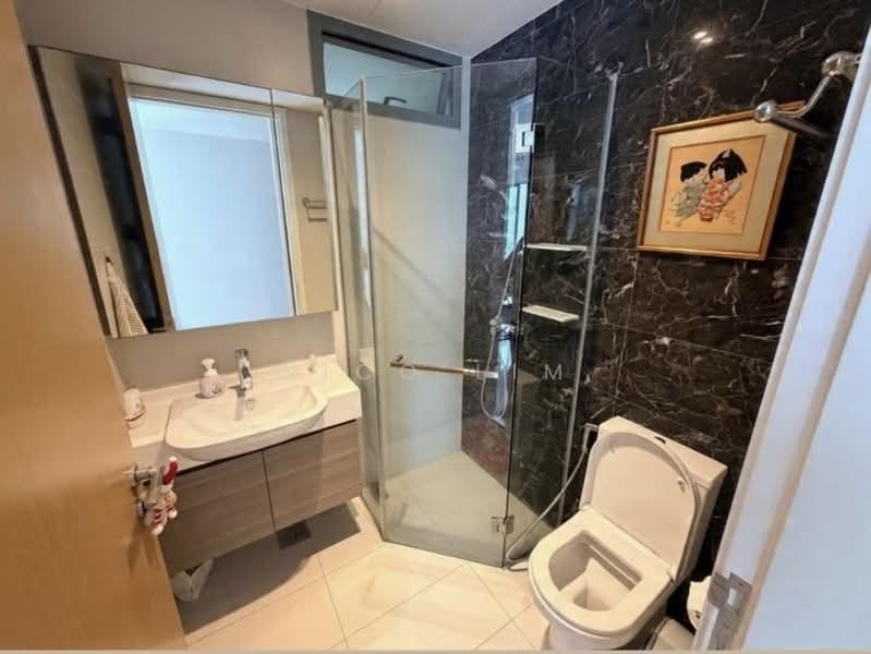 Skies Miltonia Condominium For Sale at S$ 2,900,000 | PropertyGuru Singapore - Bathroom