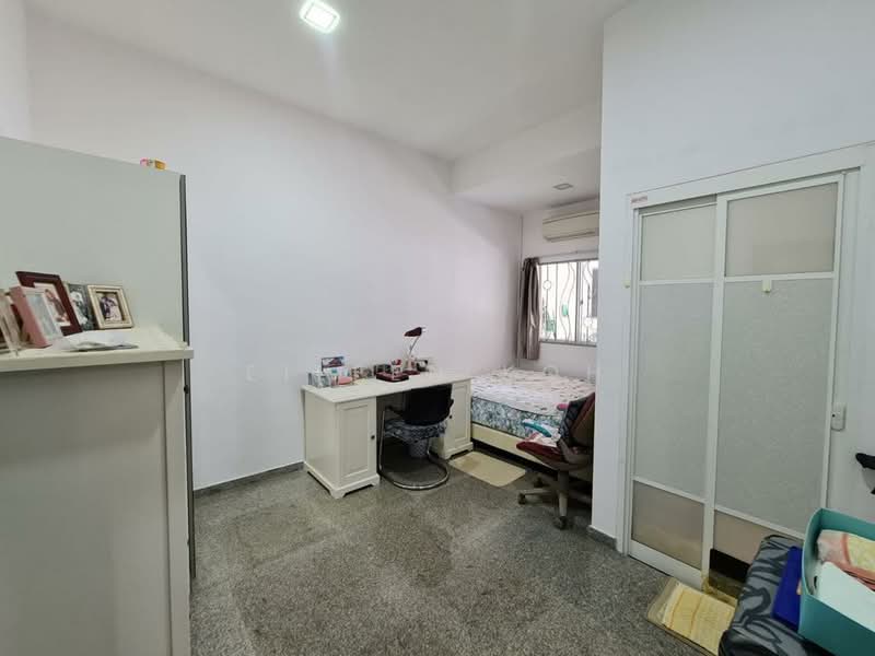 Yio Chu Kang Gardens Terraced House For Sale at S$ 4,800,000 | PropertyGuru Singapore - Bedroom