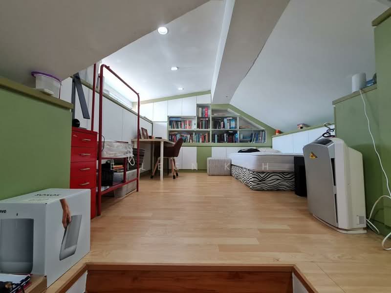 Yio Chu Kang Gardens Terraced House For Sale at S$ 4,800,000 | PropertyGuru Singapore - Bedroom