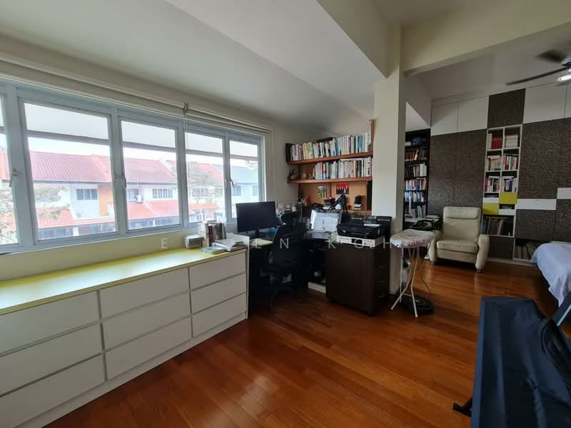 Yio Chu Kang Gardens Terraced House For Sale at S$ 4,800,000 | PropertyGuru Singapore - Study