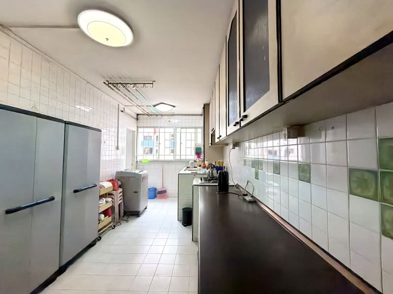 766 Yishun Avenue 3, 766 Yishun Avenue 3, 3 Bedrooms, 904 sqft, HDB Flat For Sale, by Scott Loh, 500099342 - Kitchen - PropertyGuru.com.sg