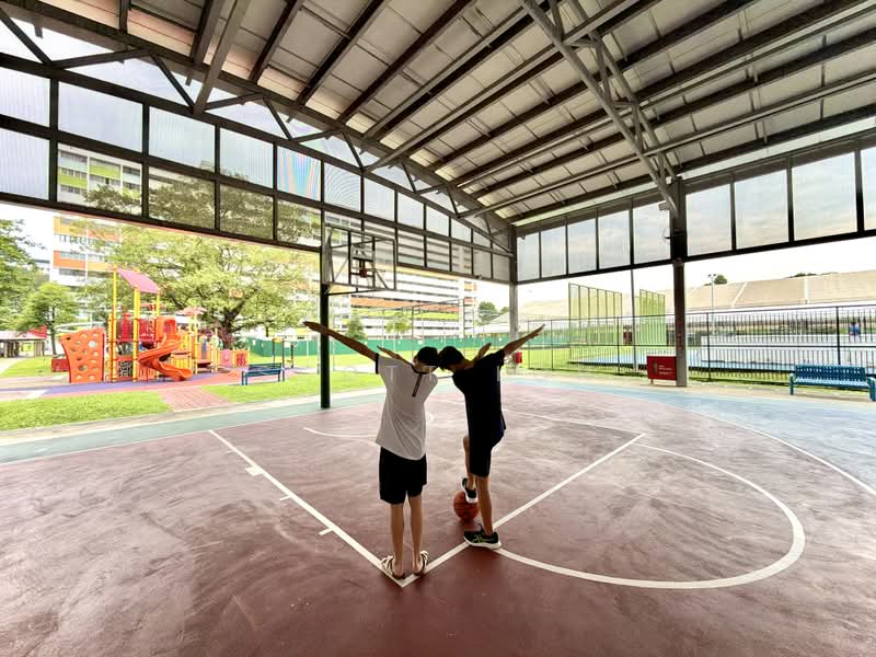 766 Yishun Avenue 3, 766 Yishun Avenue 3, 3 Bedrooms, 904 sqft, HDB Flat For Sale, by Scott Loh, 500099342 - Playground, Basketball, Street Soccer - PropertyGuru.com.sg