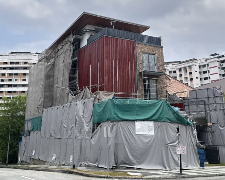 D19! NEWEST VALUEBUY CORNER TERRACE!, Taman Sireh/Upper Serangoon Road/Upper Paya Lebar Rd/Surin Ave/Kampong Sireh/Charlton Lane, 6 Bedrooms, 8,147 sqft, Corner Terrace For Sale, by Leia Chan, 500099354 - Exterior - PropertyGuru.com.sg