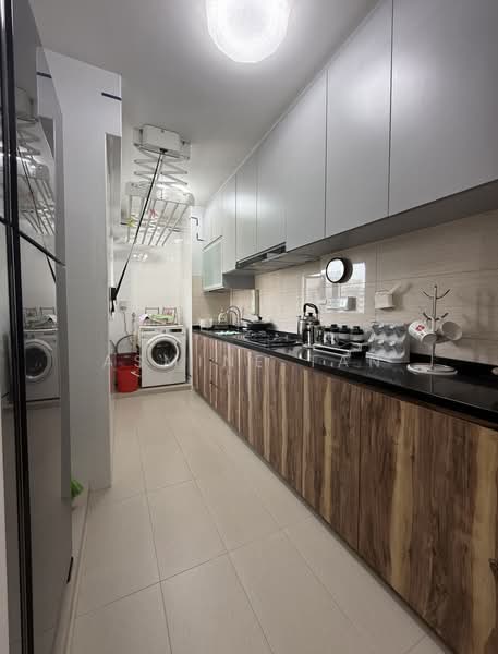 460C Bukit Batok West Avenue 9, 460C Bukit Batok West Avenue 9, 1 Bedroom, 400 sqft, HDB Flat For Rent, by Asmine Tan, 500099357 - Kitchen - PropertyGuru.com.sg