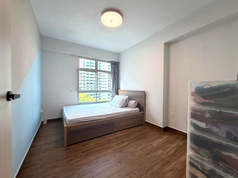 443A Fernvale Road HDB Flat For Sale at S$ 699,999 | PropertyGuru Singapore - Bedroom 2