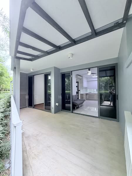 Parc Centros Condominium For Sale at S$ 1,698,000 | PropertyGuru Singapore - Balcony