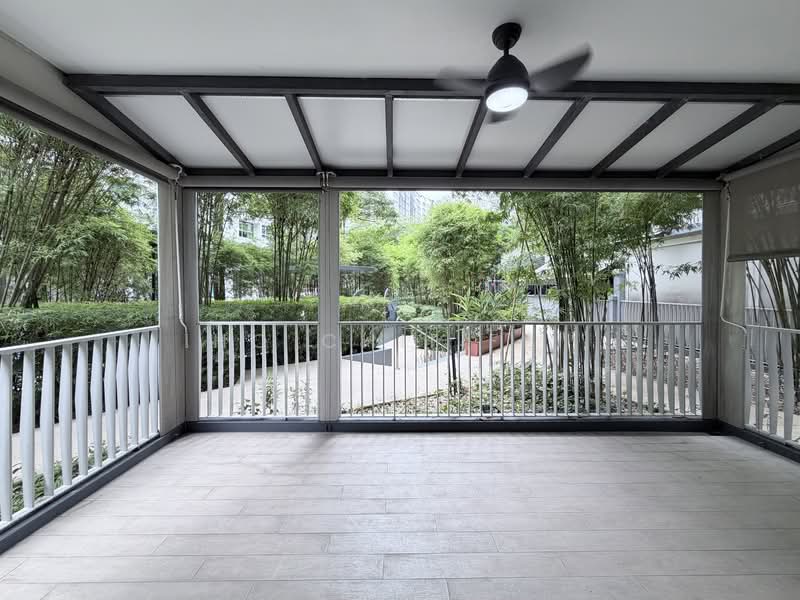 Parc Centros Condominium For Sale at S$ 1,698,000 | PropertyGuru Singapore - Balcony