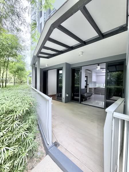 Parc Centros Condominium For Sale at S$ 1,698,000 | PropertyGuru Singapore - Balcony