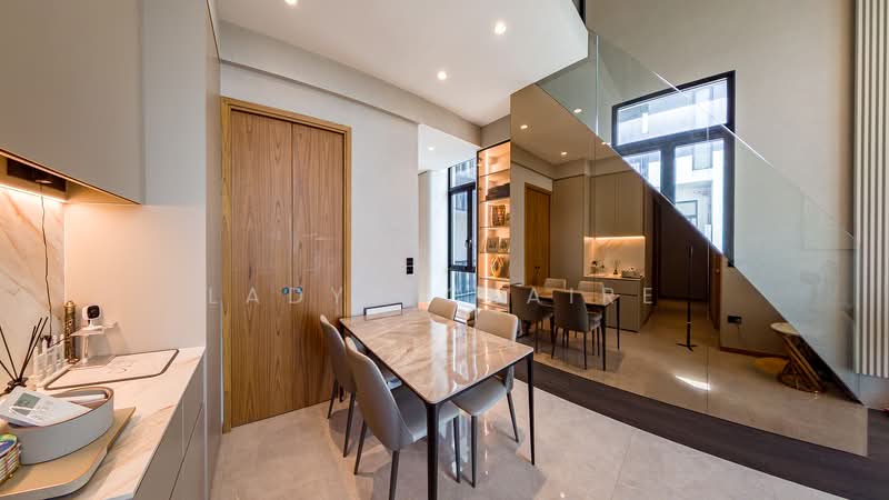 Olloi Condominium For Sale at S$ 3,280,000 | PropertyGuru Singapore - Dining Room