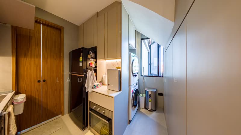 Olloi Condominium For Sale at S$ 3,280,000 | PropertyGuru Singapore - Kitchen