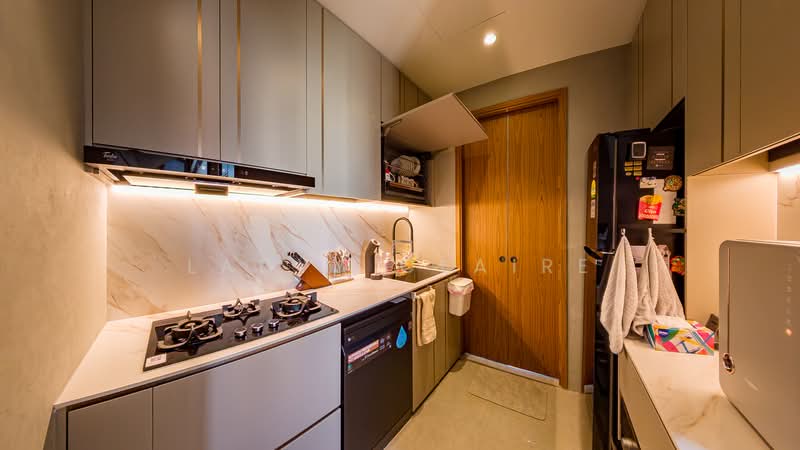 Olloi Condominium For Sale at S$ 3,280,000 | PropertyGuru Singapore - Kitchen