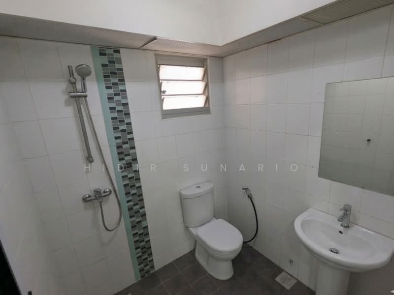 613C Punggol Drive HDB Flat For Sale at S$ 530,000 | PropertyGuru Singapore - Common Bathroom