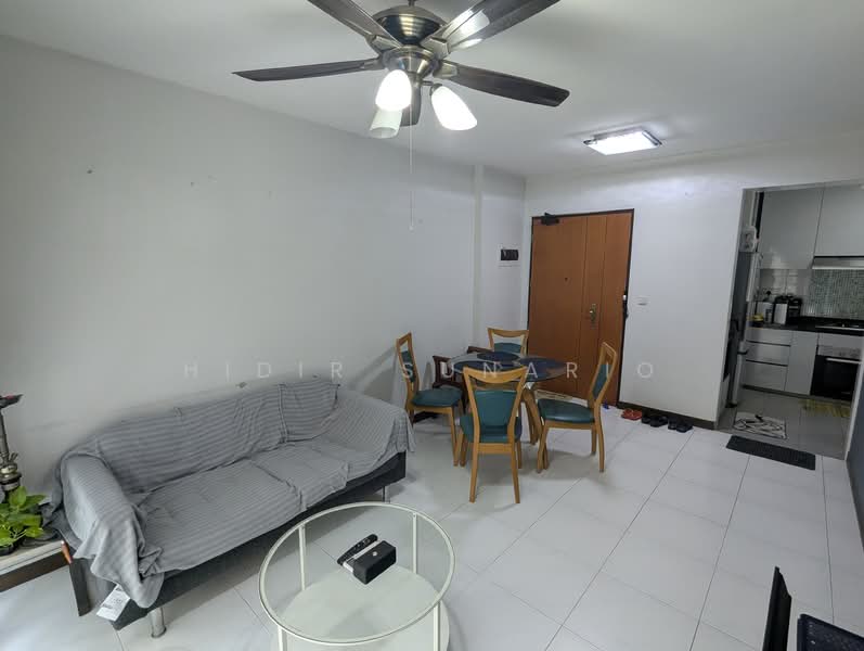 613C Punggol Drive HDB Flat For Sale at S$ 530,000 | PropertyGuru Singapore - Living Room