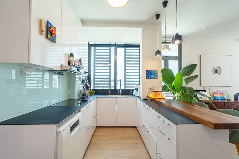 Meridian 38 Apartment For Sale at S$ 2,199,999 | PropertyGuru Singapore - Kitchen