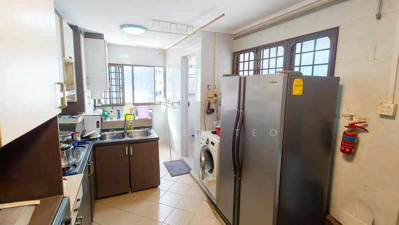611 Bedok Reservoir Road, 611 Bedok Reservoir Road, 3 Bedrooms, 1,302 sqft, HDB Flat For Rent, by Damien Teo, 500099385 - Kitchen - PropertyGuru.com.sg