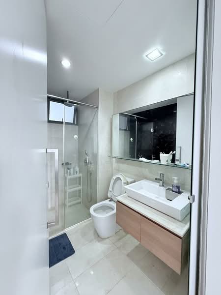 Centro Residences, 59 Ang Mo Kio Avenue 8, Ang Mo Kio / Bishan / Thomson, 2 Bedrooms, 818 sqft, Condominium For Sale, by Anthea Yeo 杨丽娇, 500099389 - Bathroom - PropertyGuru.com.sg