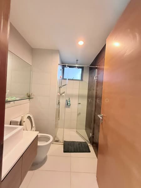 Centro Residences, 59 Ang Mo Kio Avenue 8, Ang Mo Kio / Bishan / Thomson, 2 Bedrooms, 818 sqft, Condominium For Sale, by Anthea Yeo 杨丽娇, 500099389 - Bathroom - PropertyGuru.com.sg