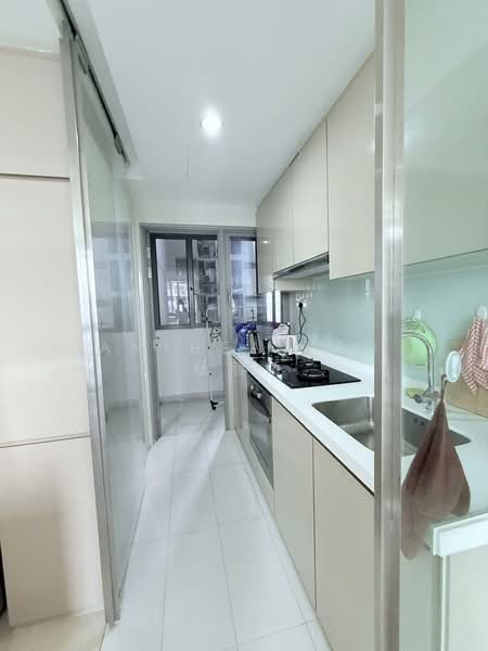 Centro Residences, 59 Ang Mo Kio Avenue 8, Ang Mo Kio / Bishan / Thomson, 2 Bedrooms, 818 sqft, Condominium For Sale, by Anthea Yeo 杨丽娇, 500099389 - Kitchen - PropertyGuru.com.sg