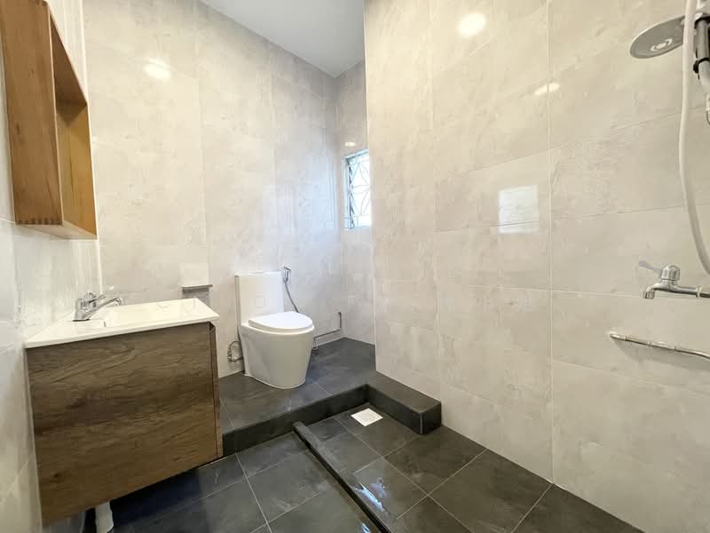 Cheap Bedroom Near Somerset MRT, Fort Canning MRT & Great World MRT, , Room Rental, 100 sqft, Apartment For Rent, by Cindy Fu 付小姐, 500099390 - Bathroom - PropertyGuru.com.sg