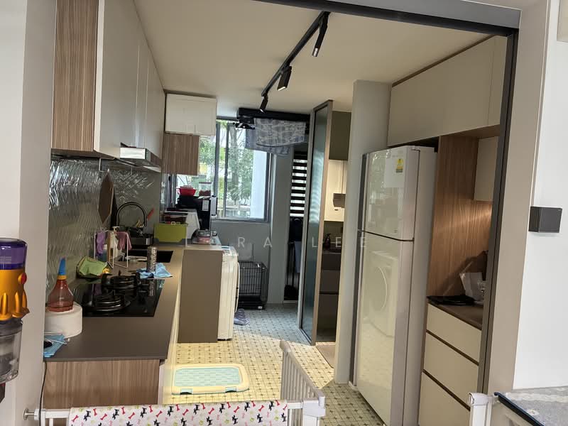 5 Ghim Moh Road, 5 Ghim Moh Road, Room Rental, 85 sqft, HDB Flat For Rent, by Lora Lee, 500099392 - Kitchen - PropertyGuru.com.sg