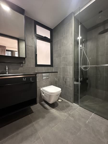 Park Colonial, 8 Woodleigh Lane, 2 Bedrooms, 667 sqft, Condominium For Sale, by Melvin Sim, 500099395 - Bathroom - PropertyGuru.com.sg