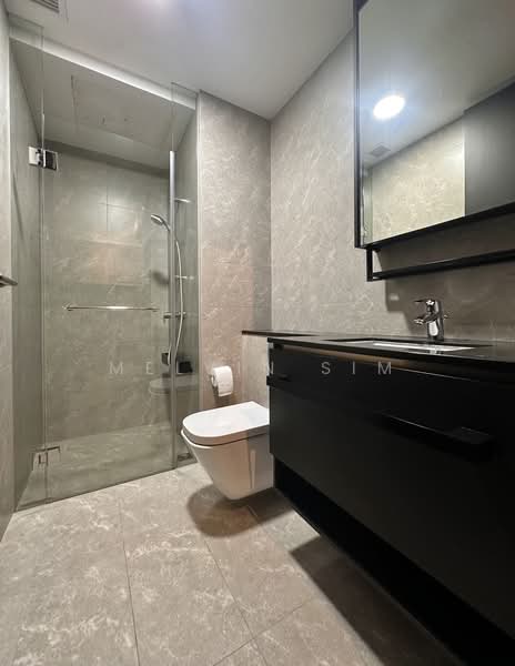 Park Colonial, 8 Woodleigh Lane, 2 Bedrooms, 667 sqft, Condominium For Sale, by Melvin Sim, 500099395 - Bathroom - PropertyGuru.com.sg