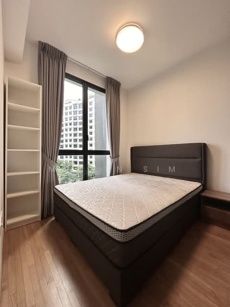 Park Colonial, 8 Woodleigh Lane, 2 Bedrooms, 667 sqft, Condominium For Sale, by Melvin Sim, 500099395 - Bedroom - PropertyGuru.com.sg