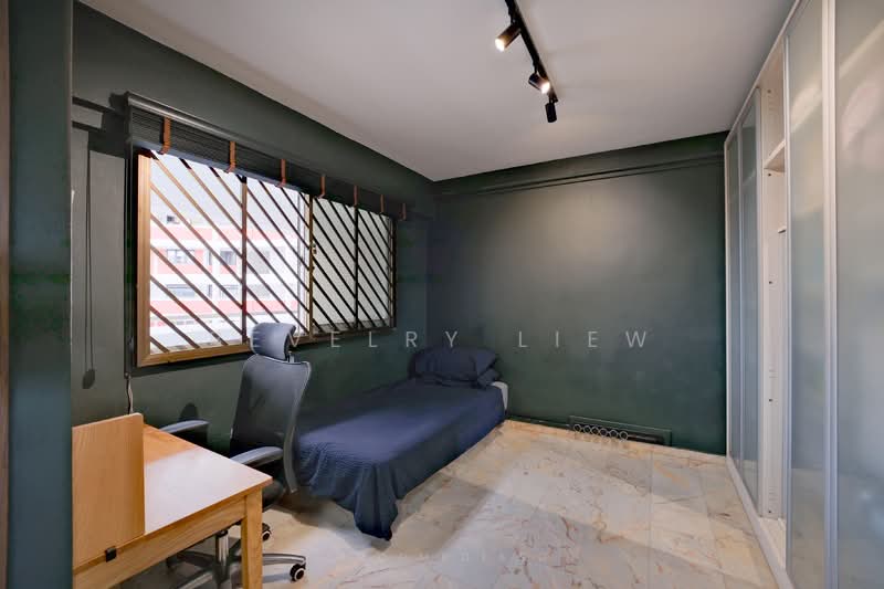 3 Toh Yi Drive HDB Flat For Sale at S$ 1,600,000 | PropertyGuru Singapore - Bedroom 1 - Lower floor