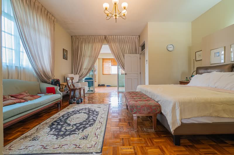 Freehold Bungalow at Kovan MRT - Richards Avenue, Richards Avenue/Flower Road/Lowland Road, 7 Bedrooms, 4,500 sqft, Bungalow House For Sale, by Carina Teo, 500099415 - Bedroom - PropertyGuru.com.sg
