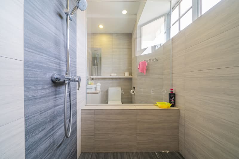 Freehold Bungalow at Kovan MRT - Richards Avenue, Richards Avenue/Flower Road/Lowland Road, 7 Bedrooms, 4,500 sqft, Bungalow House For Sale, by Carina Teo, 500099415 - Bathroom - PropertyGuru.com.sg