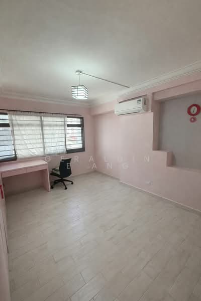 529 Jelapang Road HDB Flat For Sale at S$ 988,888 | PropertyGuru Singapore - Study