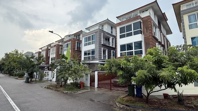 Bungalow By The Sea Detached House For Sale at S$ 5,999,999 | PropertyGuru Singapore - Exterior