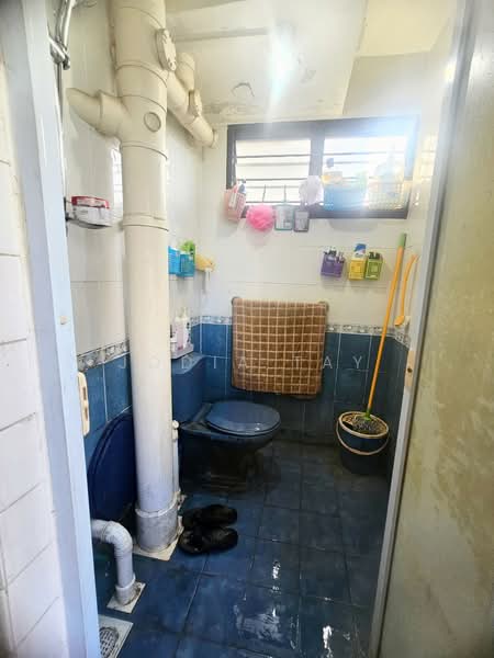 For Sale - 607 Clementi West Street 1