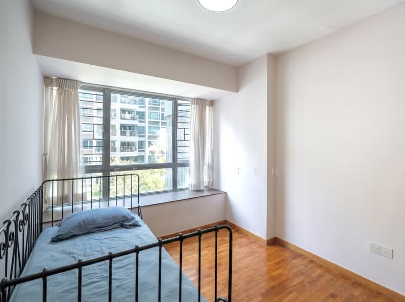 515C Tampines Central 7 HDB Flat For Sale at S$ 980,000 | PropertyGuru Singapore - Bedroom