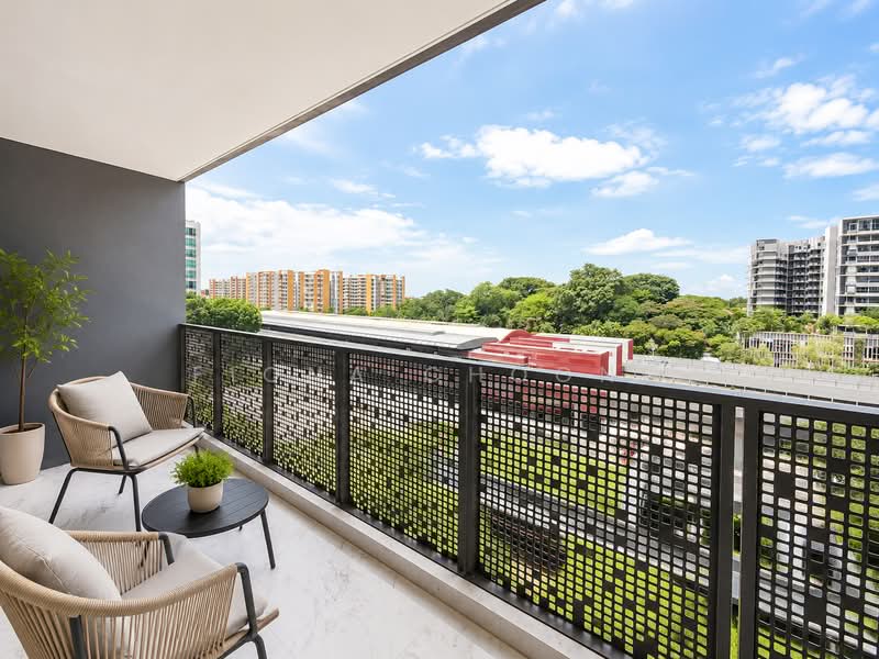 Sceneca Residence, Tanah Merah Kechil Link, 3 Bedrooms, 1,163 sqft, Condominium For Sale, by Fiona Choong, 500099449 - Balcony - PropertyGuru.com.sg