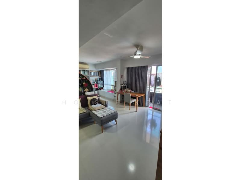 Esta Ruby Condominium For Sale at S$ 1,780,000 | PropertyGuru Singapore - Living Room area 2