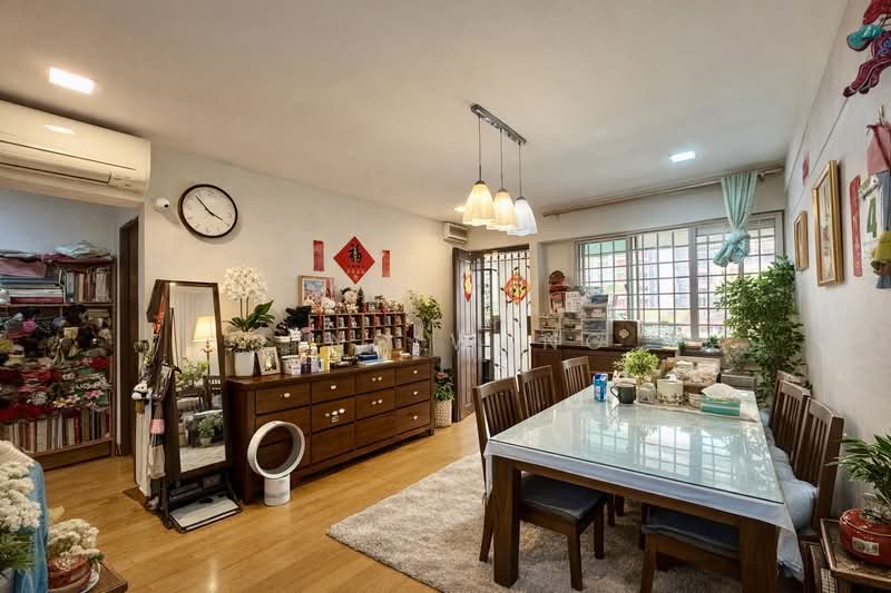 262 Bishan Street 22 HDB Flat For Sale at S$ 799,000 | PropertyGuru Singapore - Dining Room