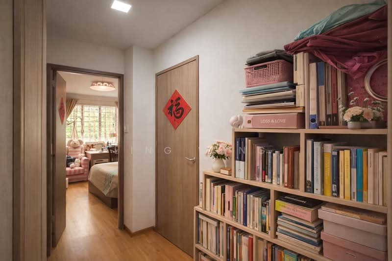 262 Bishan Street 22 HDB Flat For Sale at S$ 799,000 | PropertyGuru Singapore - Corridor