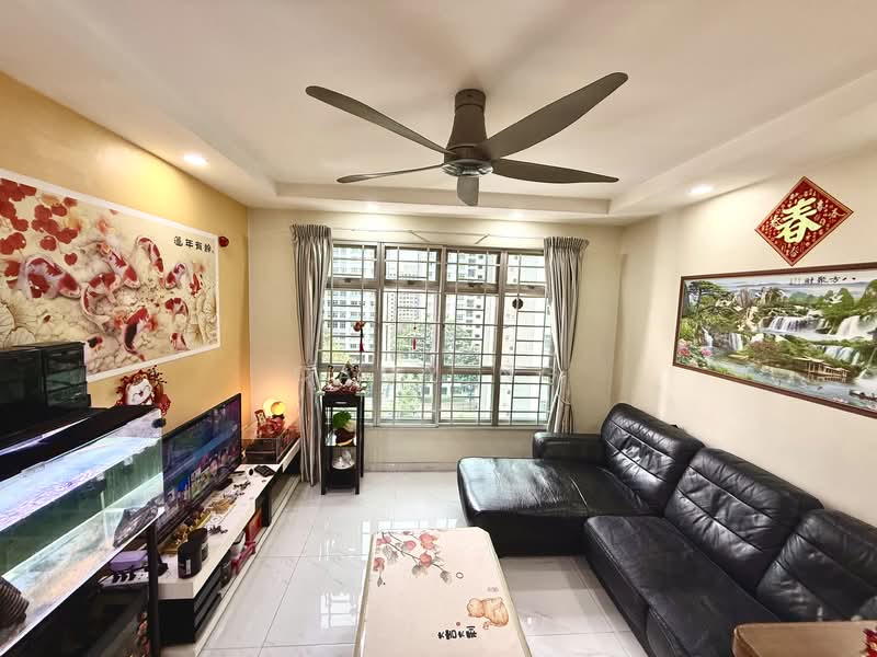 803A Keat Hong Close HDB Flat For Sale at S$ 620,000 | PropertyGuru Singapore - Living Room