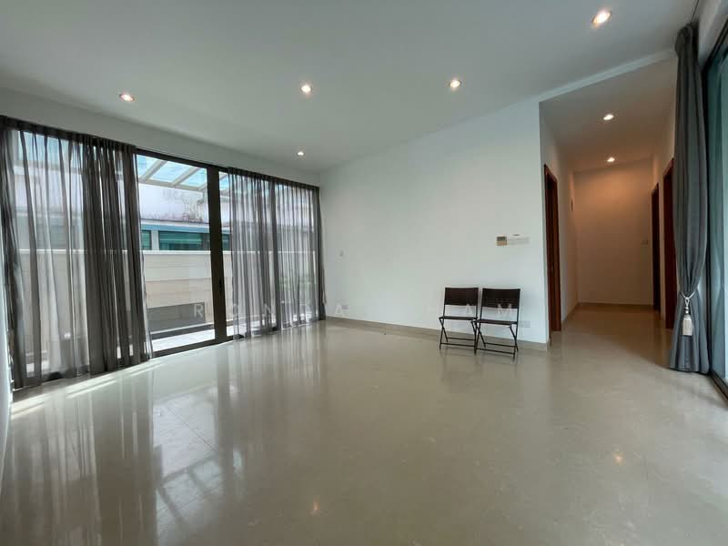 Dunsfold Drive, Dunsfold drive, 6 Bedrooms, 4,800 sqft, Bungalow House For Rent, by Ronda Tham, 500099461 - Living Room - PropertyGuru.com.sg